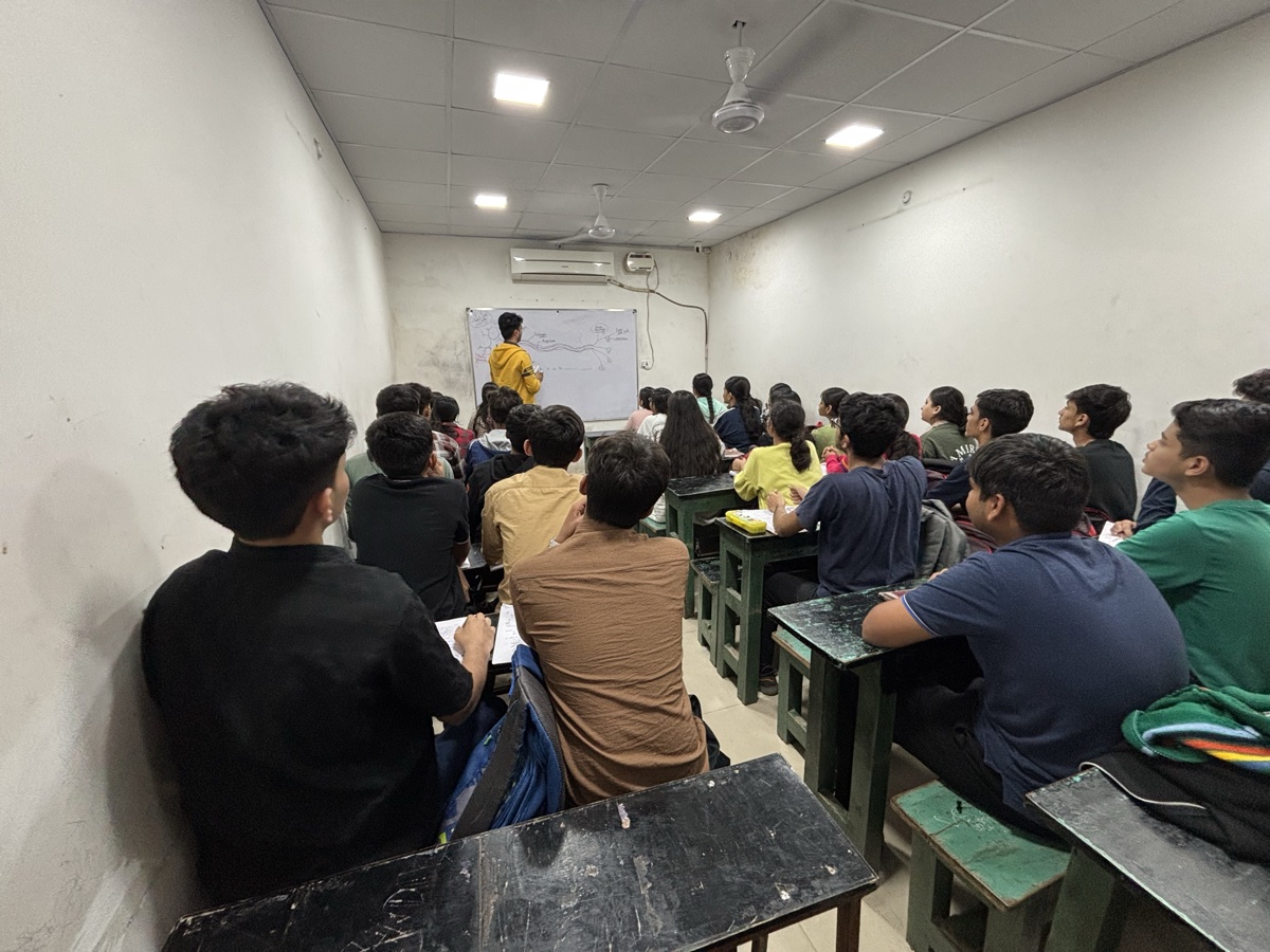 Trignon classroom photo 13